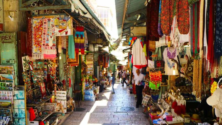 Why Some People Almost Always Make/Save Money With STREET MARKET