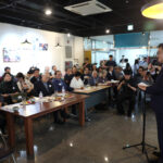 우원식 의장, 문동환·문혜림 기억전 개막식 참석